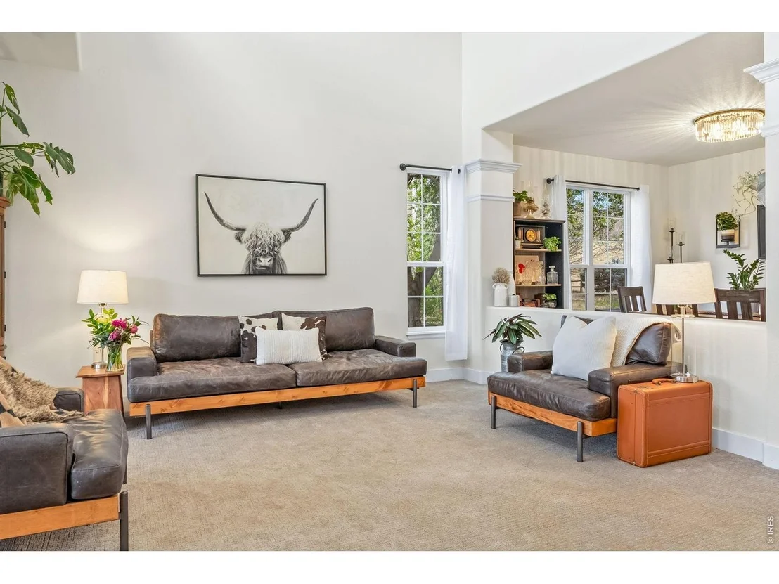 Photo of 2037 River West Dr