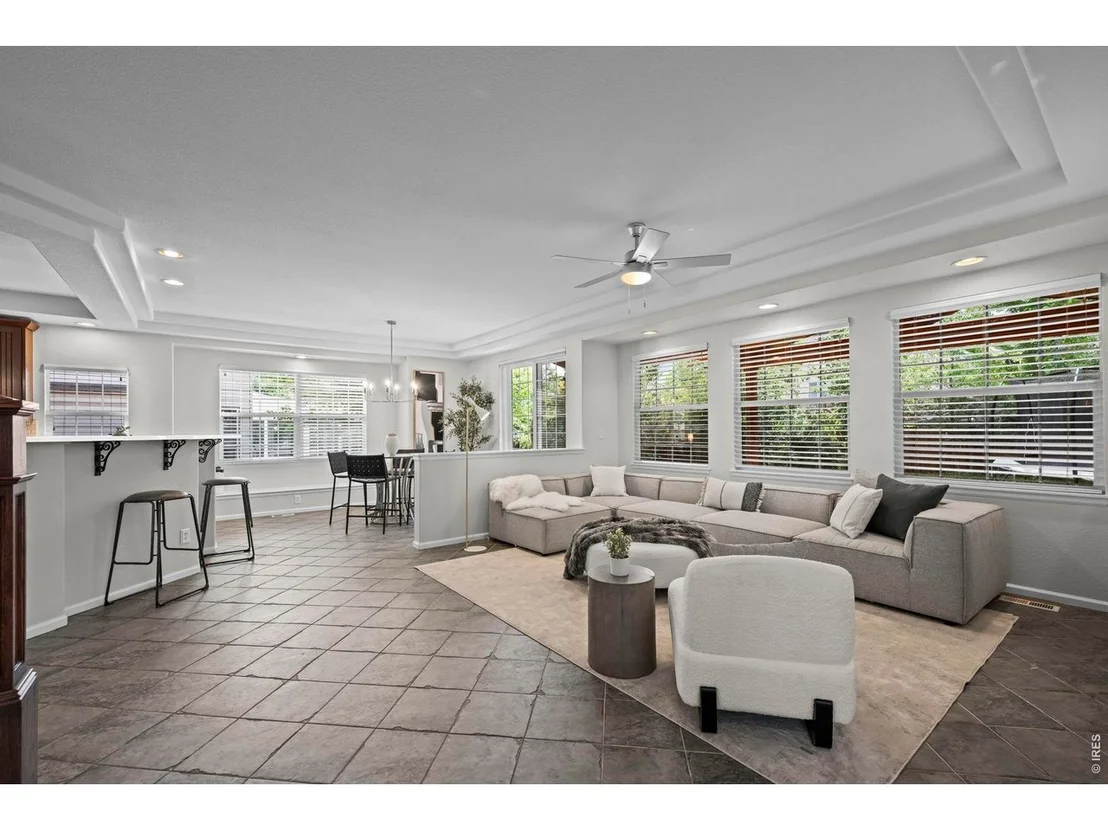 Photo of 718 Mathews Cir