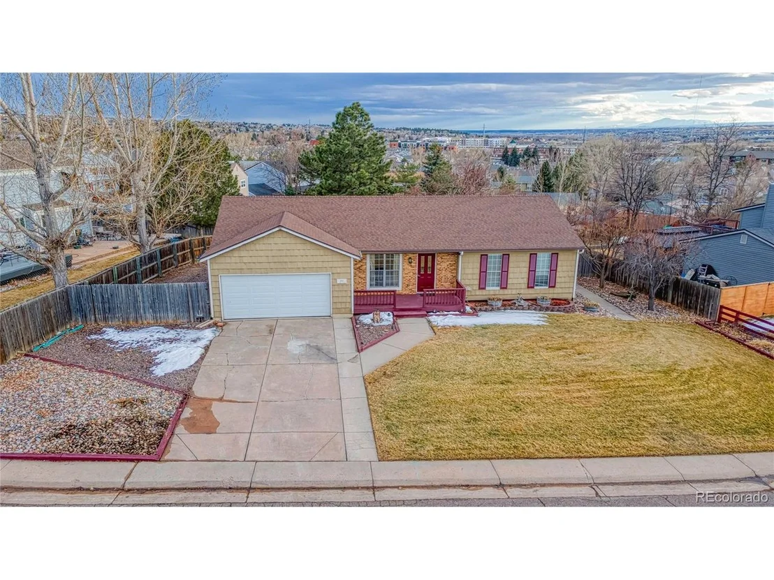 Photo of 6812 Blue Jay Dr
