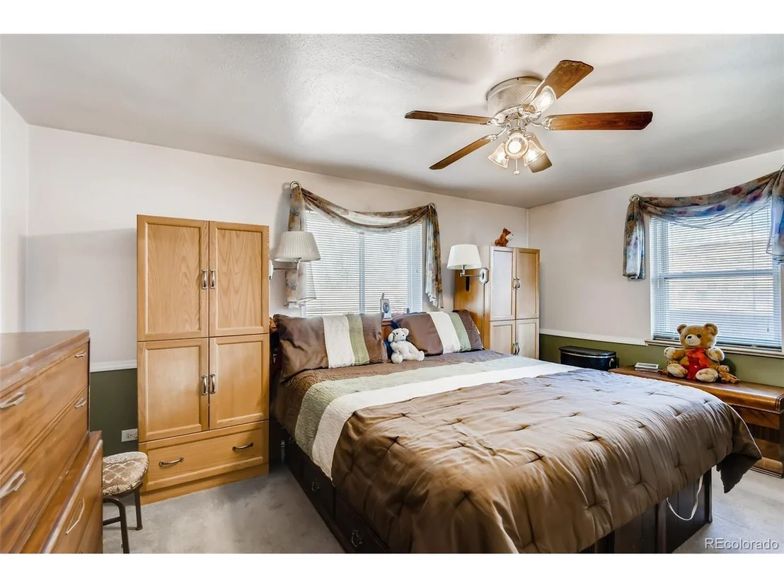 Photo of 1 Yates St