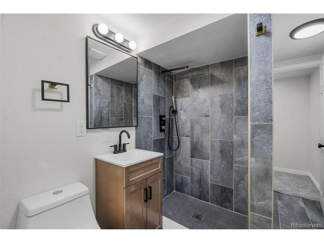 Photo of 6411 Marshall