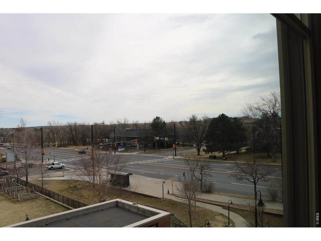 Photo of Unit D319 at 3601 Arapahoe Ave