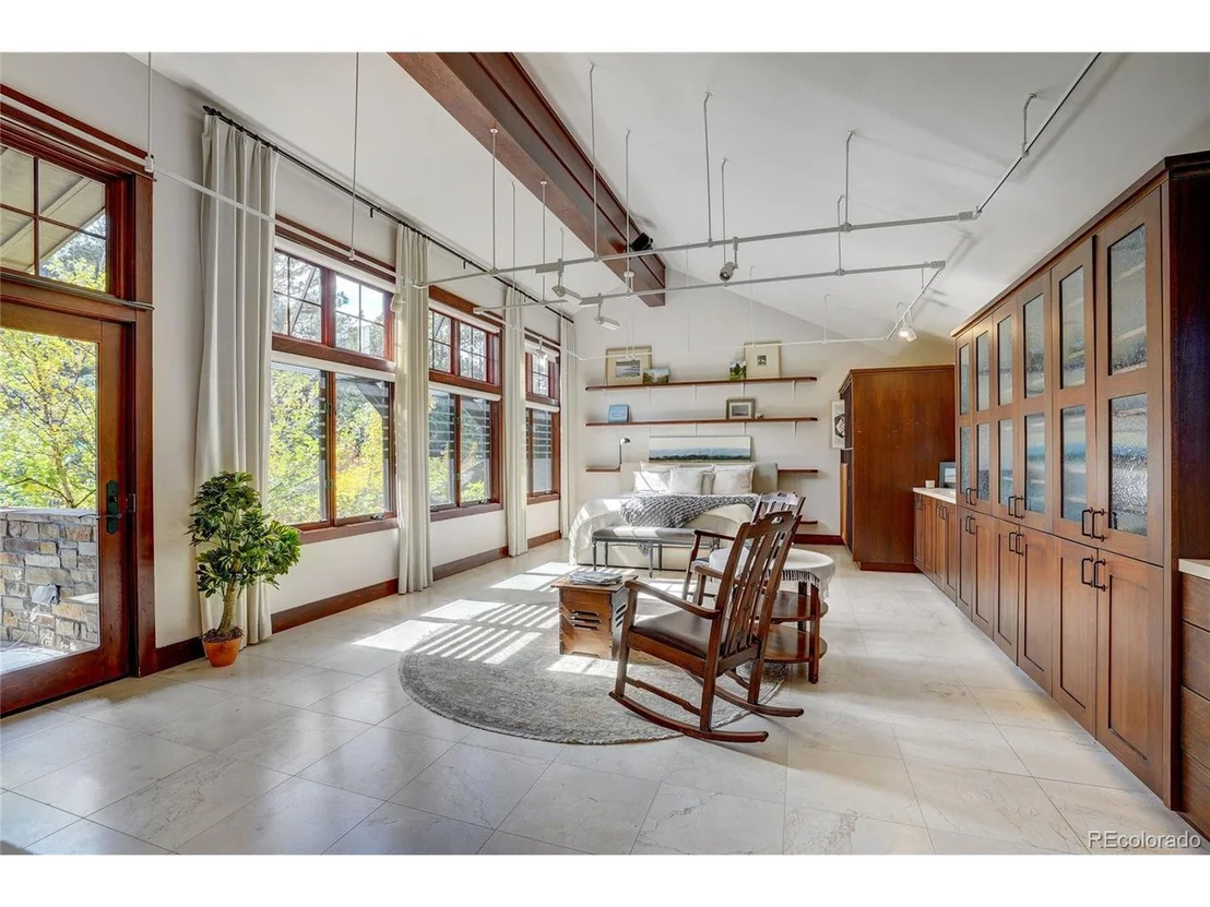 Photo of 25751 Village Cir