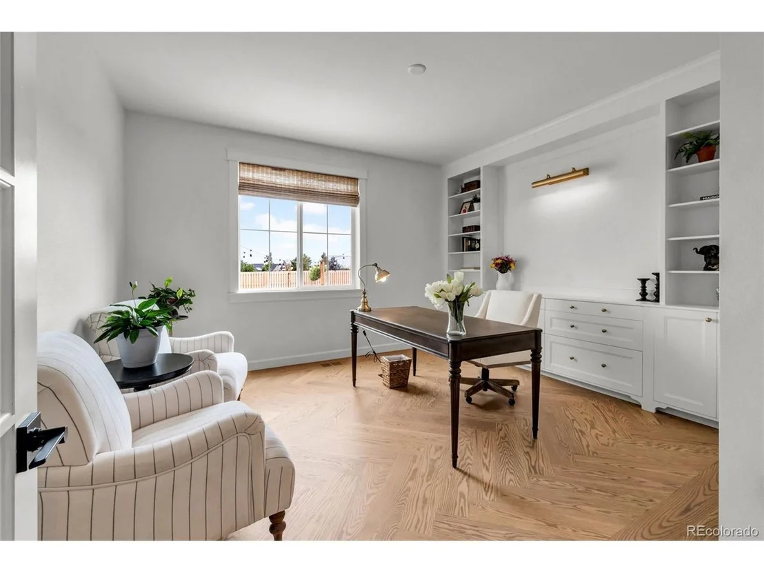 Photo of 5534 Riverbend Ave