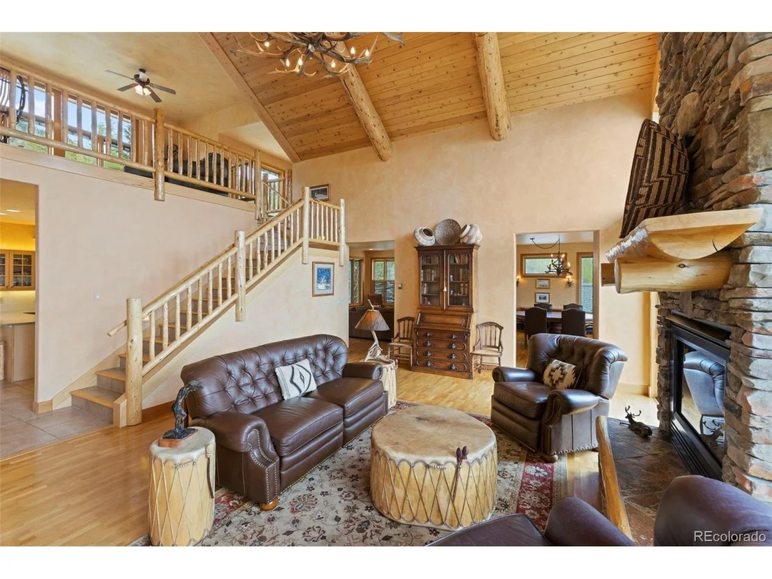 Photo of 273 Ensign Dr