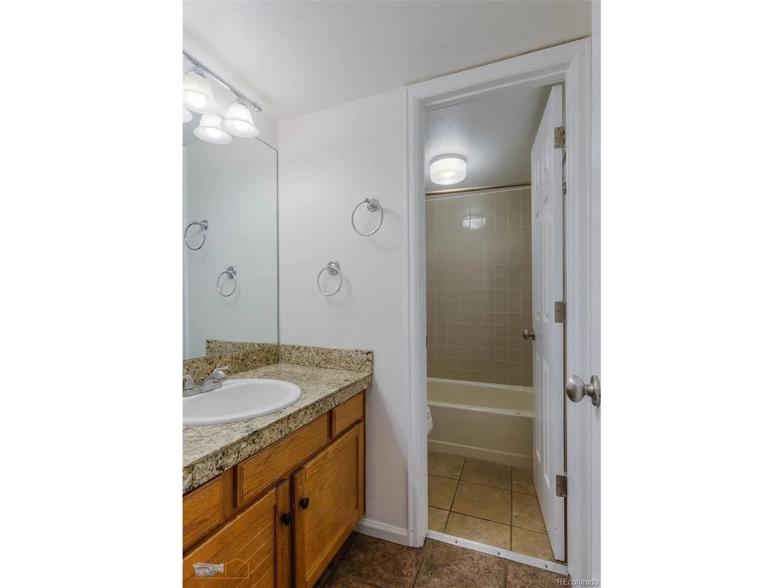 Photo of Unit 204 at 935 Broadway