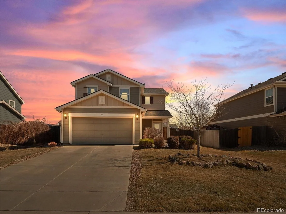 Photo of 896 Willow Dr