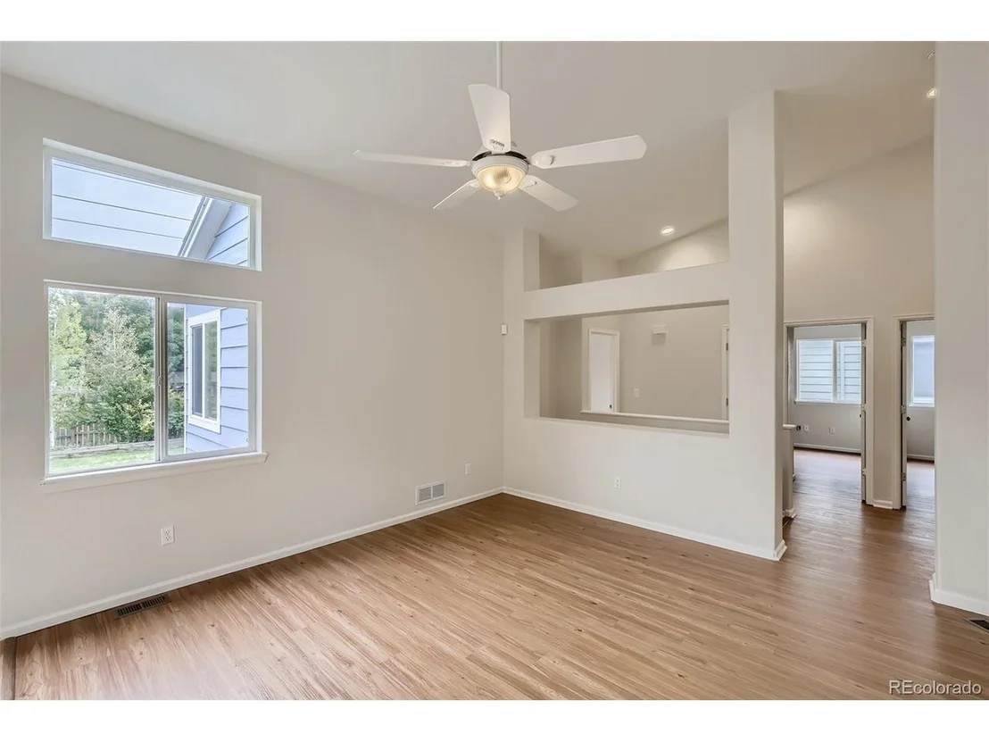 Photo of 732 Bluegrass Dr