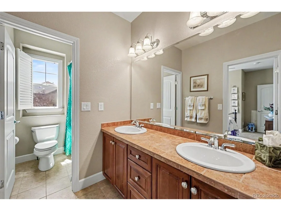 Photo of 4491 Valleybrook Dr