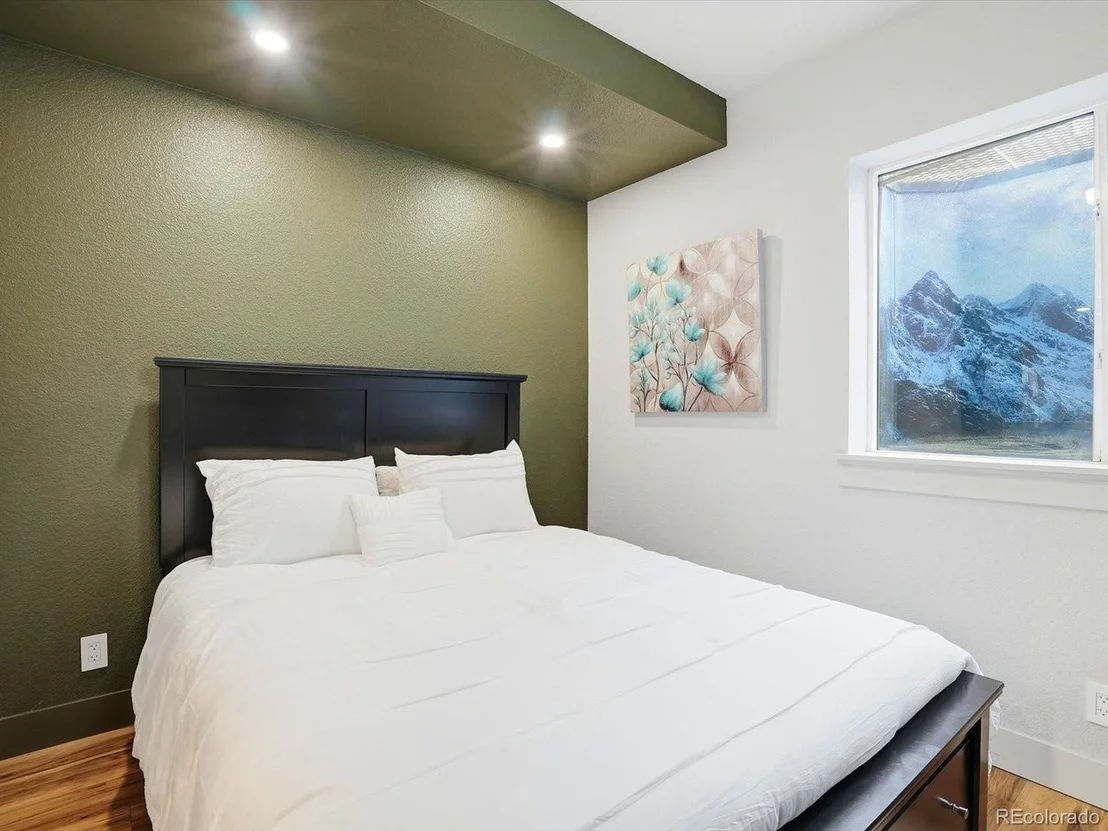 Photo of 2626 Gray Wolf Loop