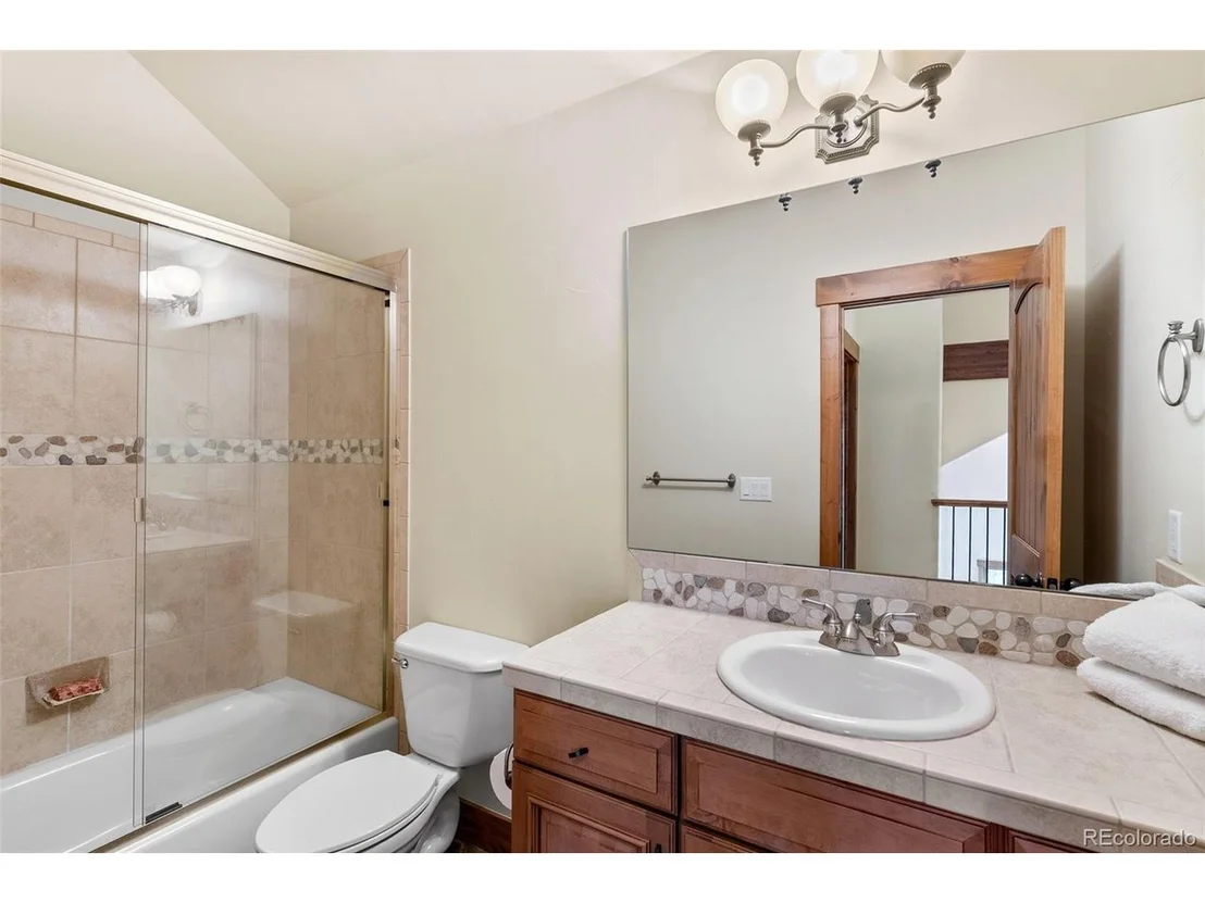 Photo of 11272 Belle Meade Dr