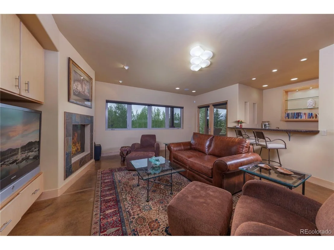 Photo of 354 Ensign Dr