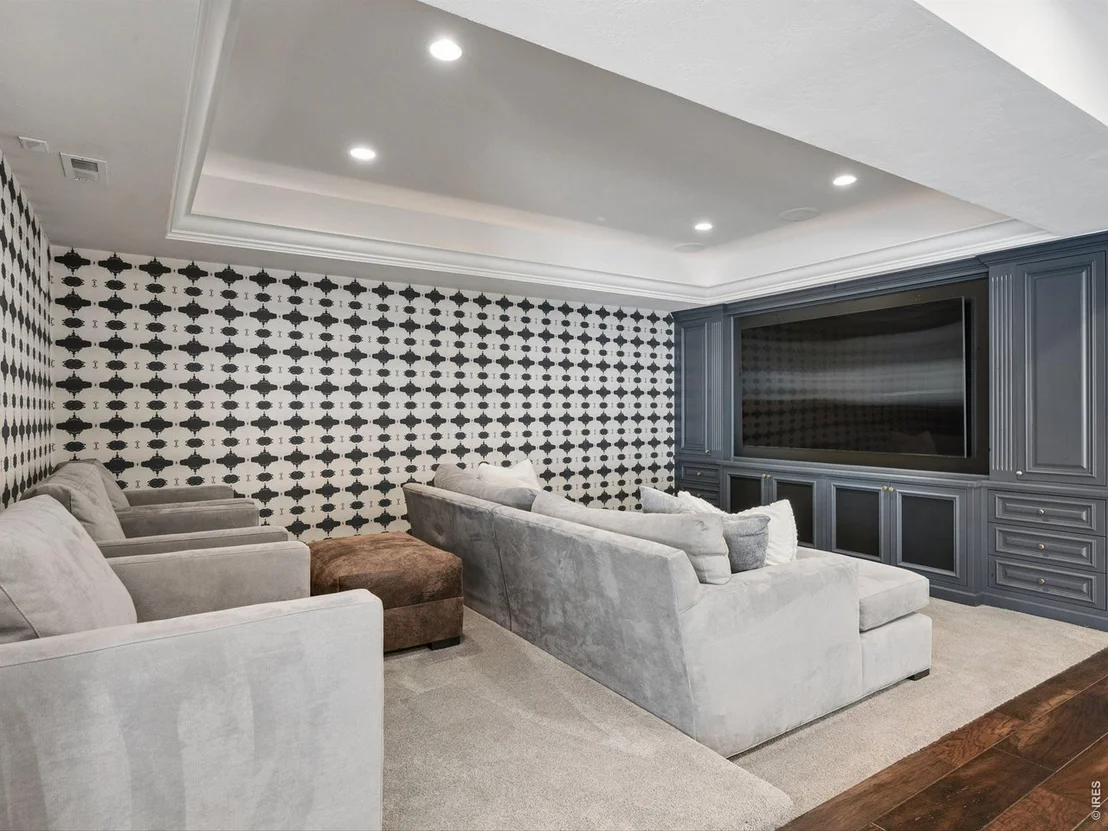 Photo of 15478 Mountain View Cir