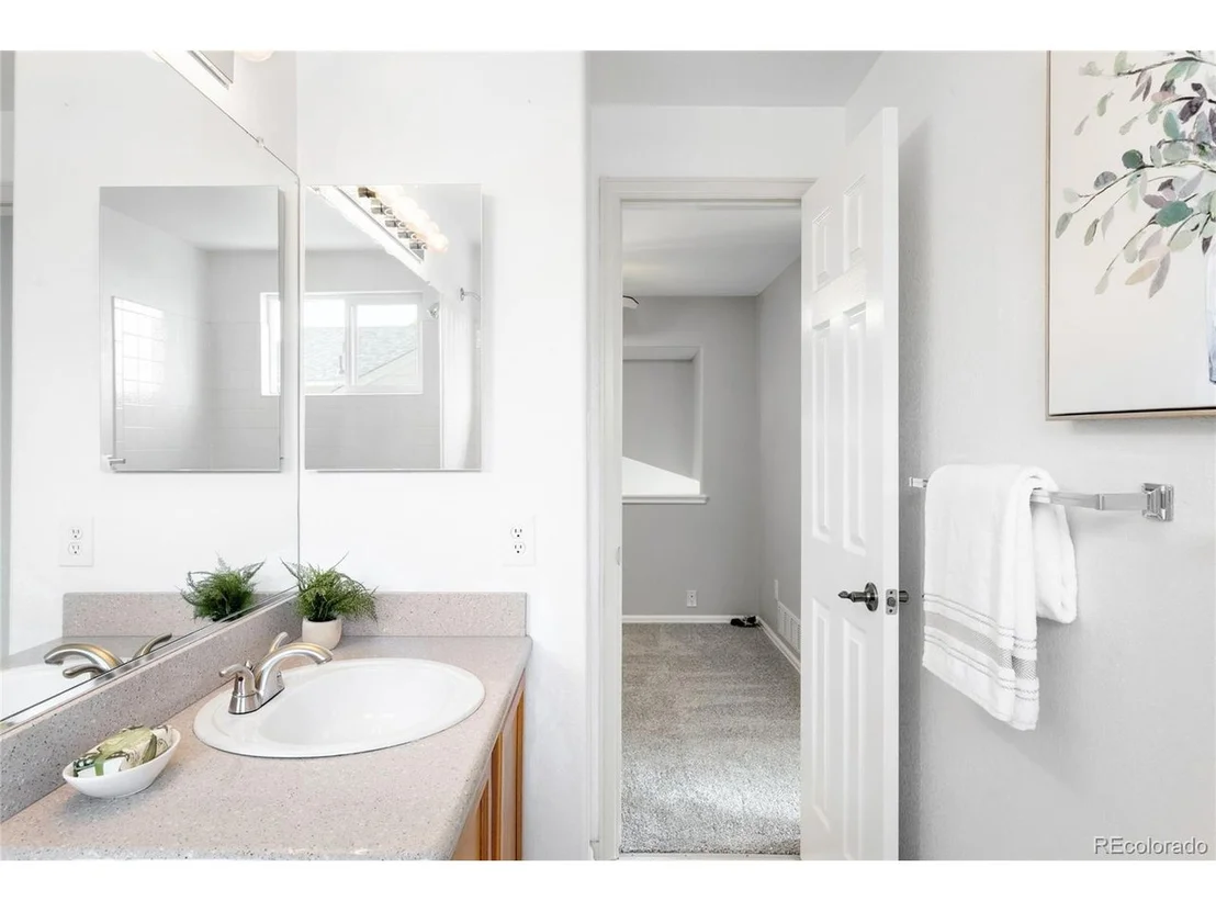 Photo of 5581 Hudson Cir