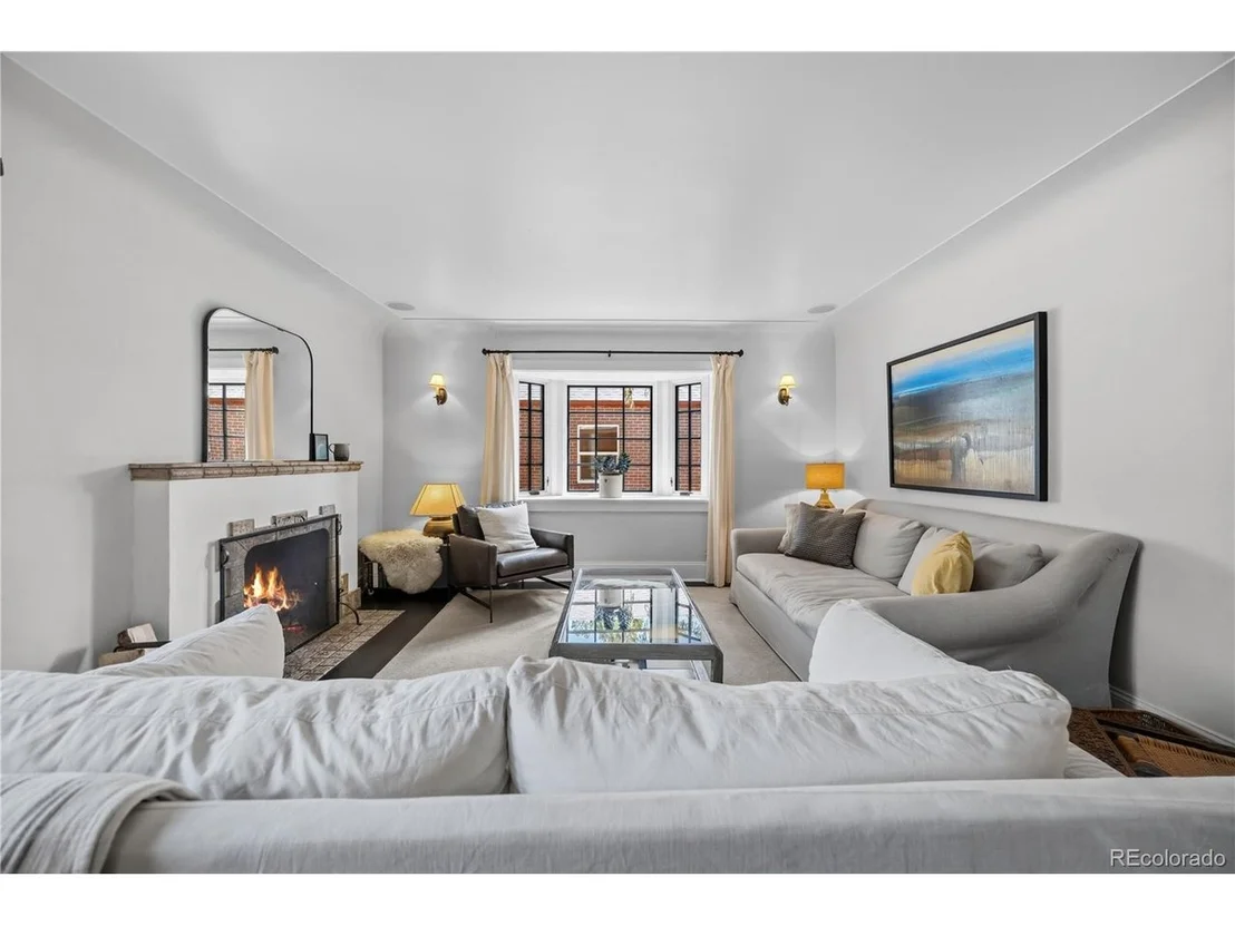 Photo of 2375 Locust St