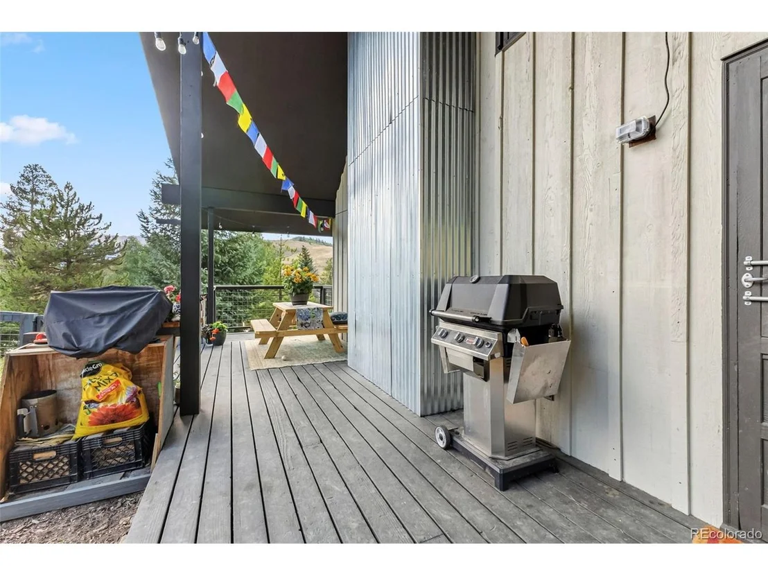 Photo of 218 Deer Path Rd