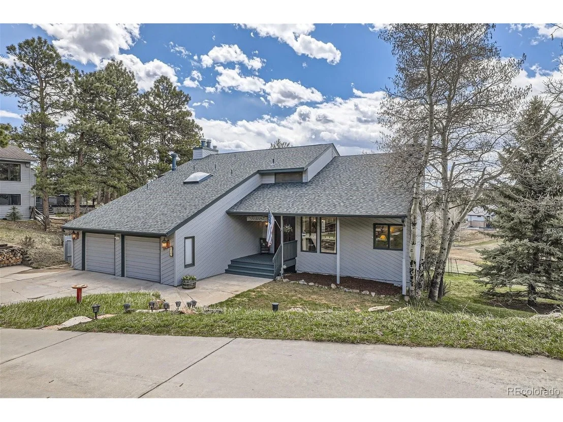 Photo of 31597 Broadmoor Dr