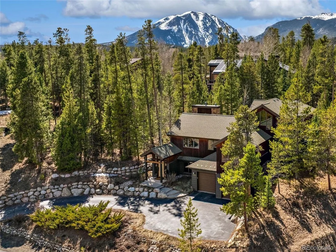 Photo of 1793 Falcon Dr