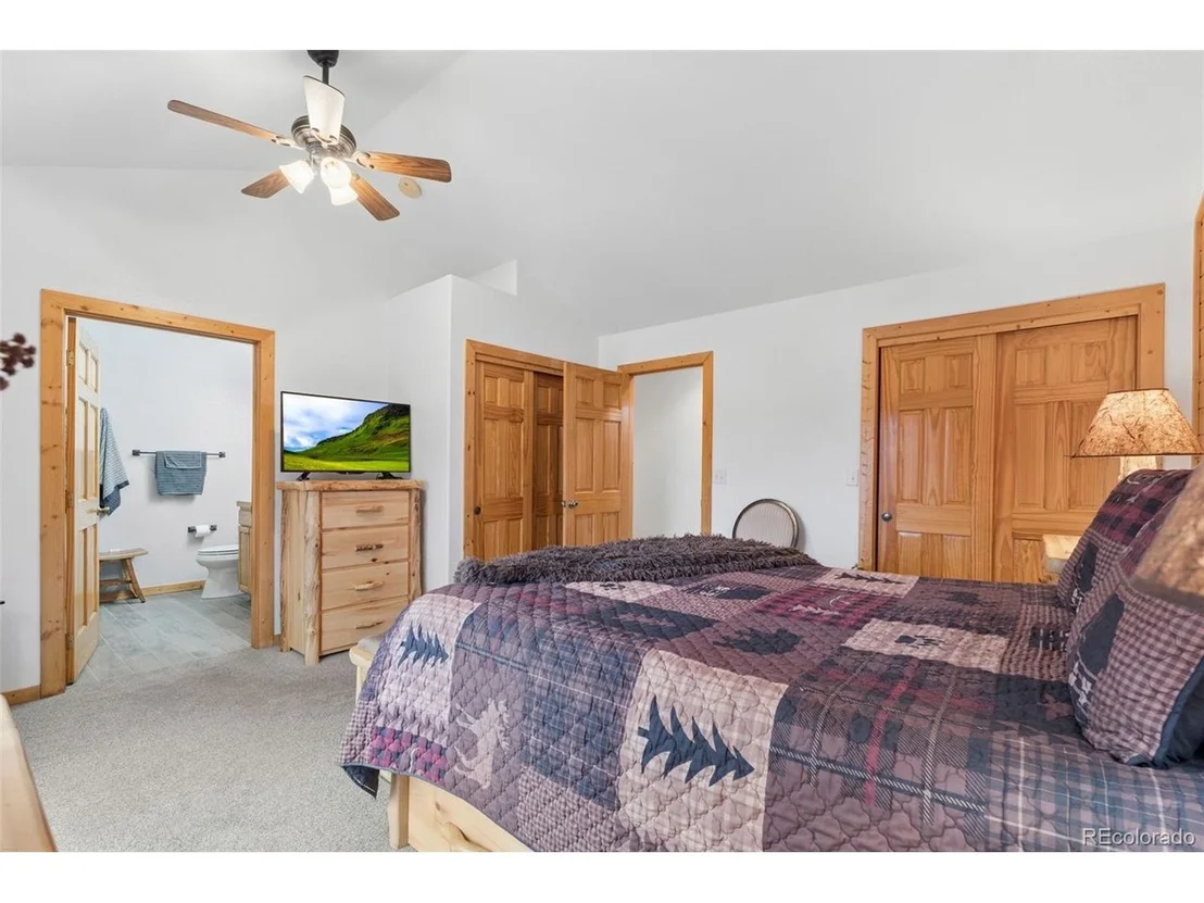 Photo of 34 S Circle Dr