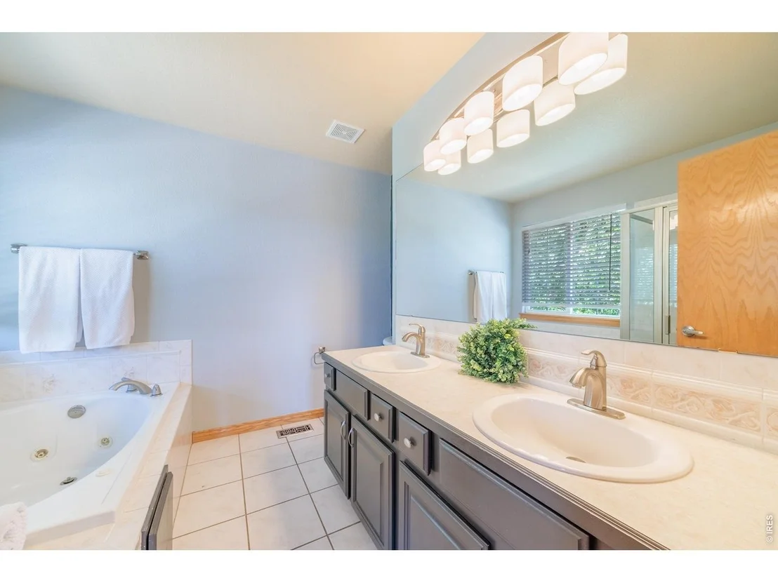 Photo of 2513 Falcon Dr