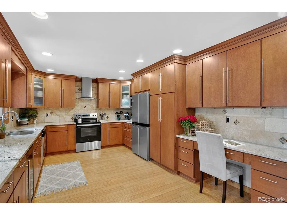 Photo of 7908 Beverly Blvd
