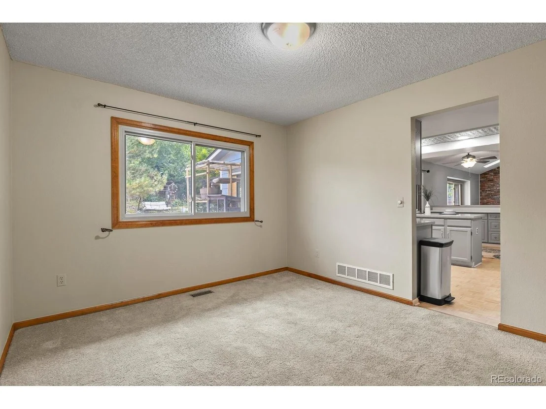 Photo of 10548 Hobbit Ln