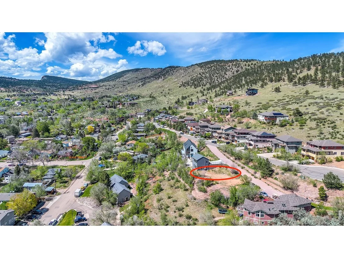 Photo of 620 Overlook Dr