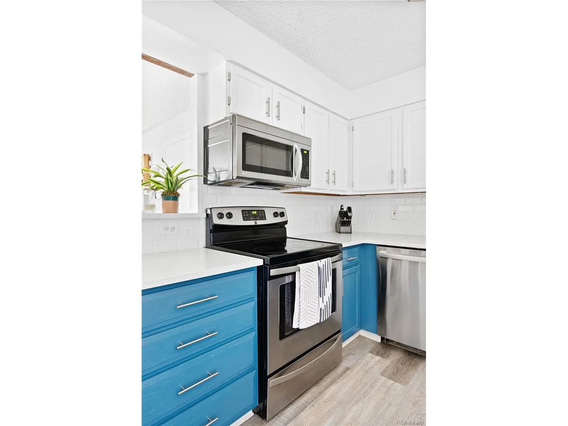 Photo of Unit 204 at 209 Wright St