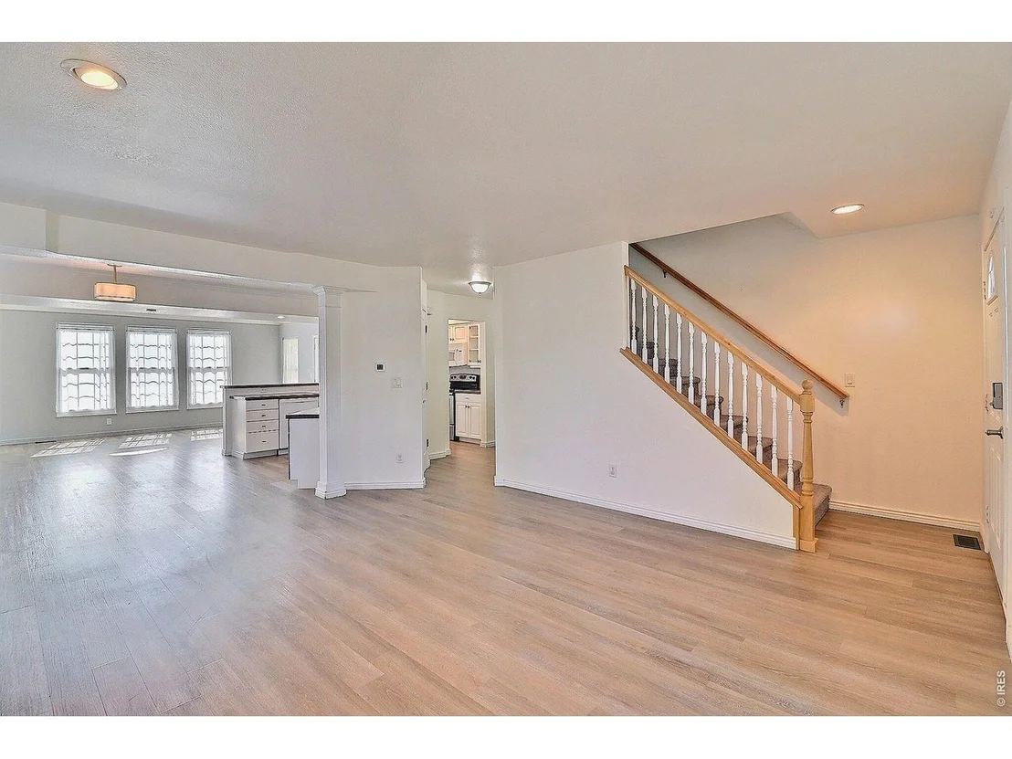 Photo of 324 53rd Ave