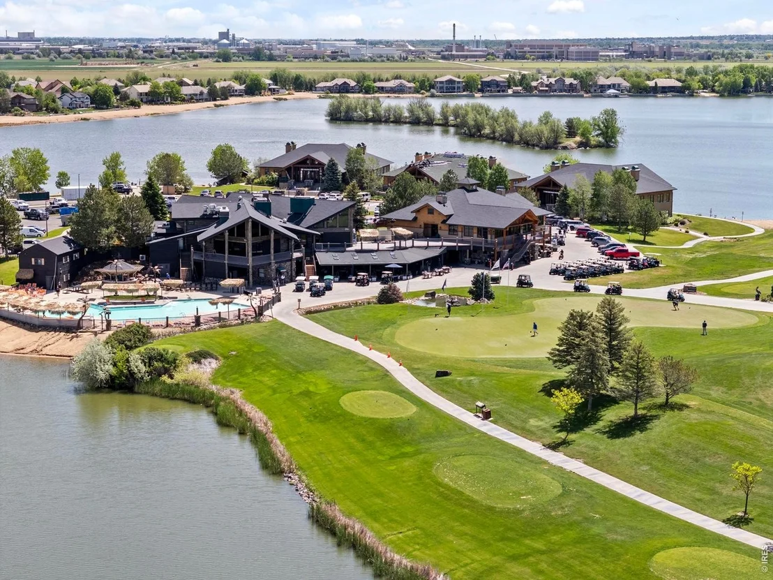 Photo of 2047 Bayfront Dr