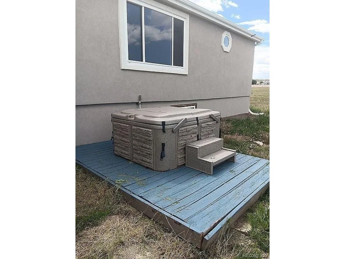 Photo of 6559 Pickney Rd