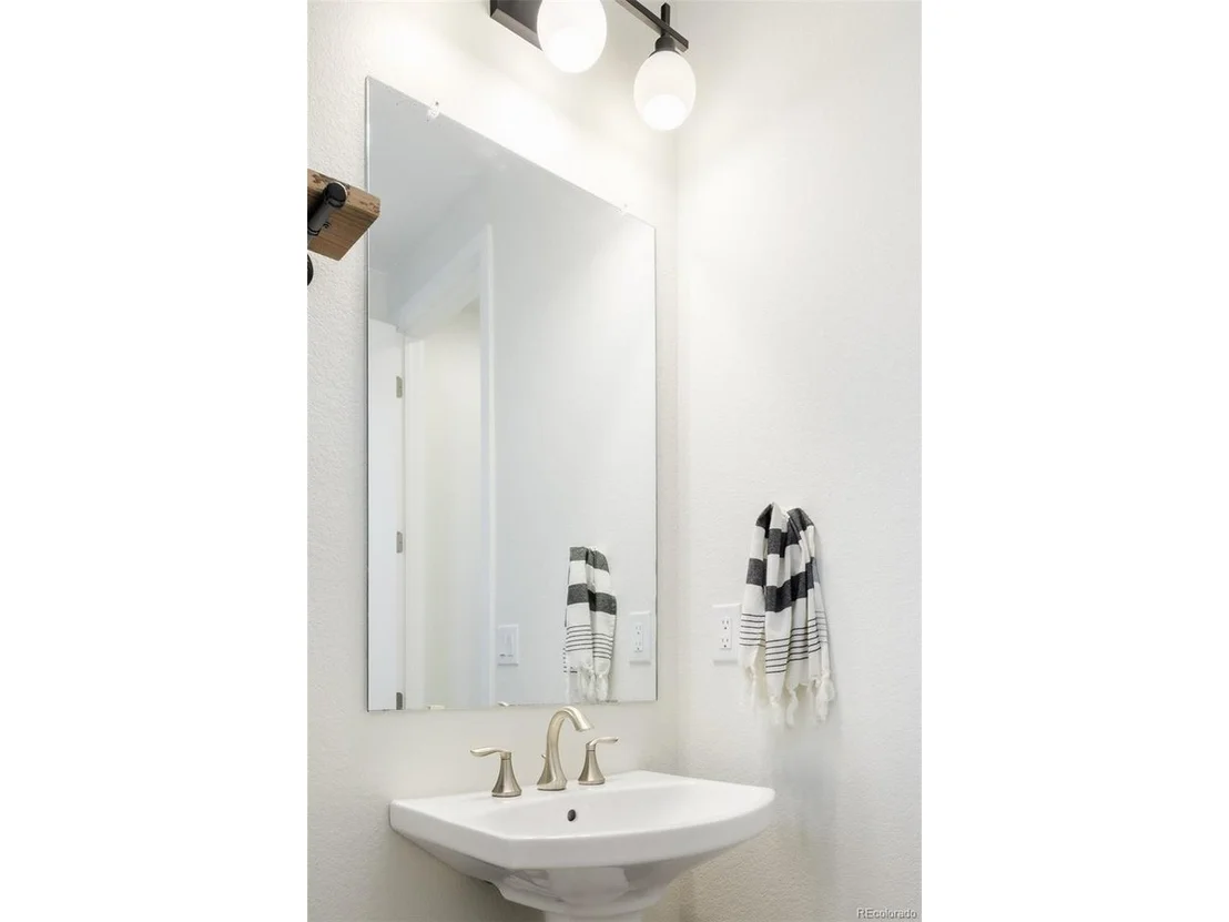 Photo of 11103 Cloud Shadow St