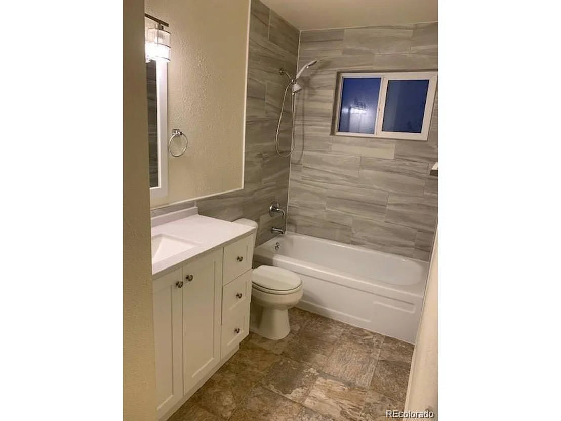 Photo of 102 Cedar St