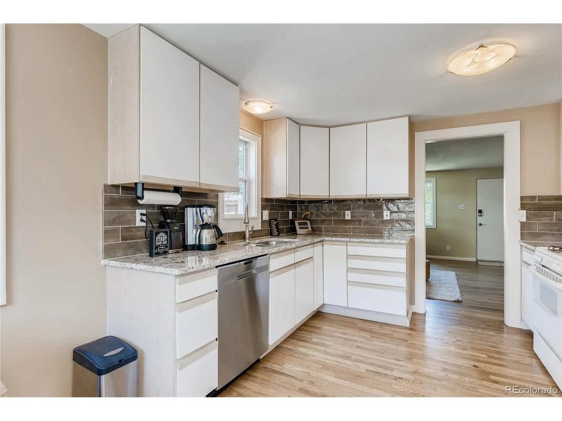 Photo of 6980 Reno Dr