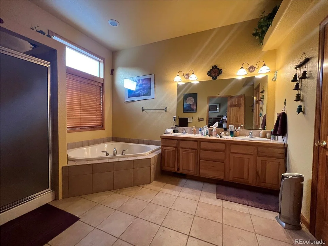 Photo of 67 Burland Dr