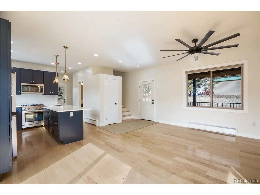 Photo of 142 Hackamore Dr