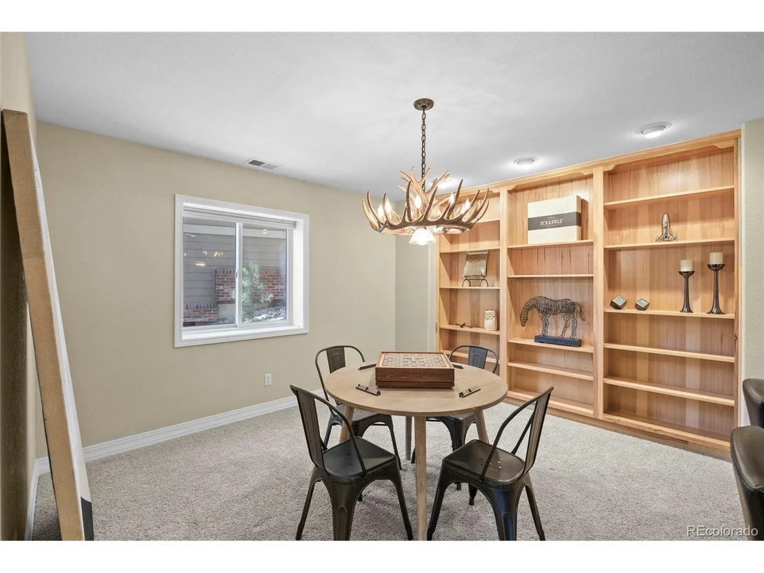 Photo of 7018 Forest Ridge Cir
