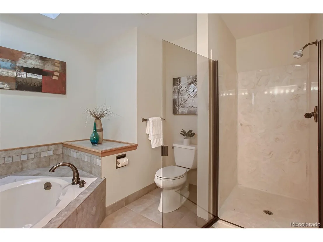 Photo of 5568 Willow Springs Dr