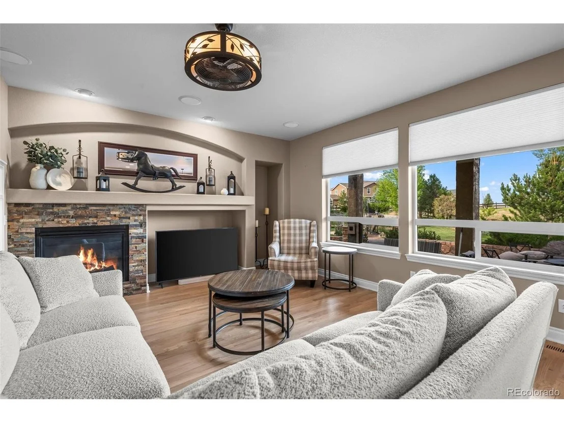 Photo of 5565 Southwind Cir