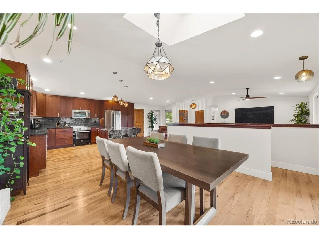 Photo of 102 Jackson Cir