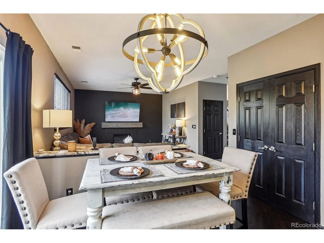 Photo of 10035 Crystal Cir
