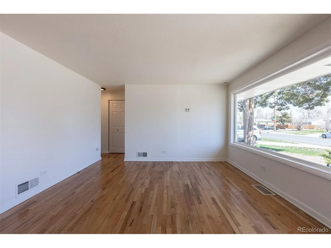 Photo of 1675 Wabash St
