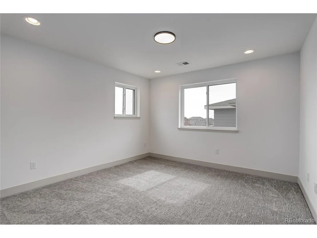 Photo of 9377 Iron Mountain Way