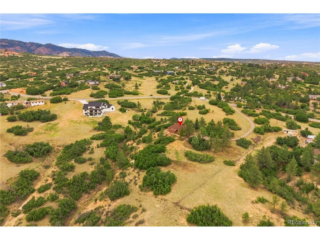 Photo of 886 Coronado Dr