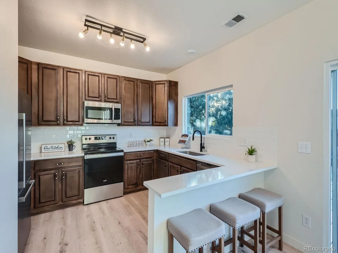 Photo of 5297 Suffolk Cir