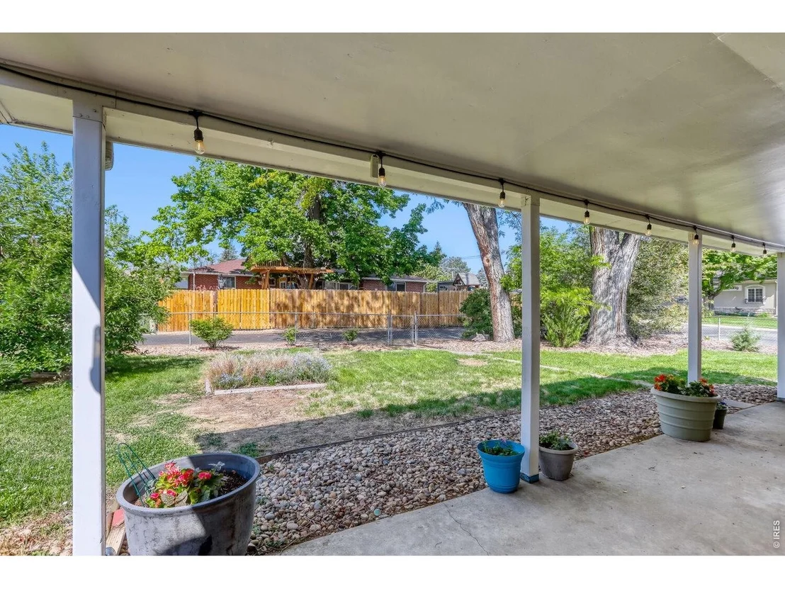 Photo of 1251 Sumner St
