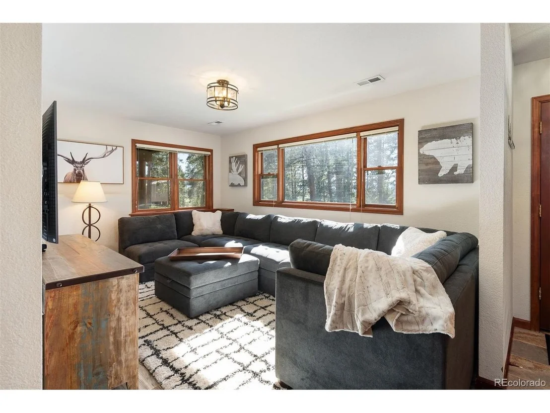 Photo of 72 Golden Dr