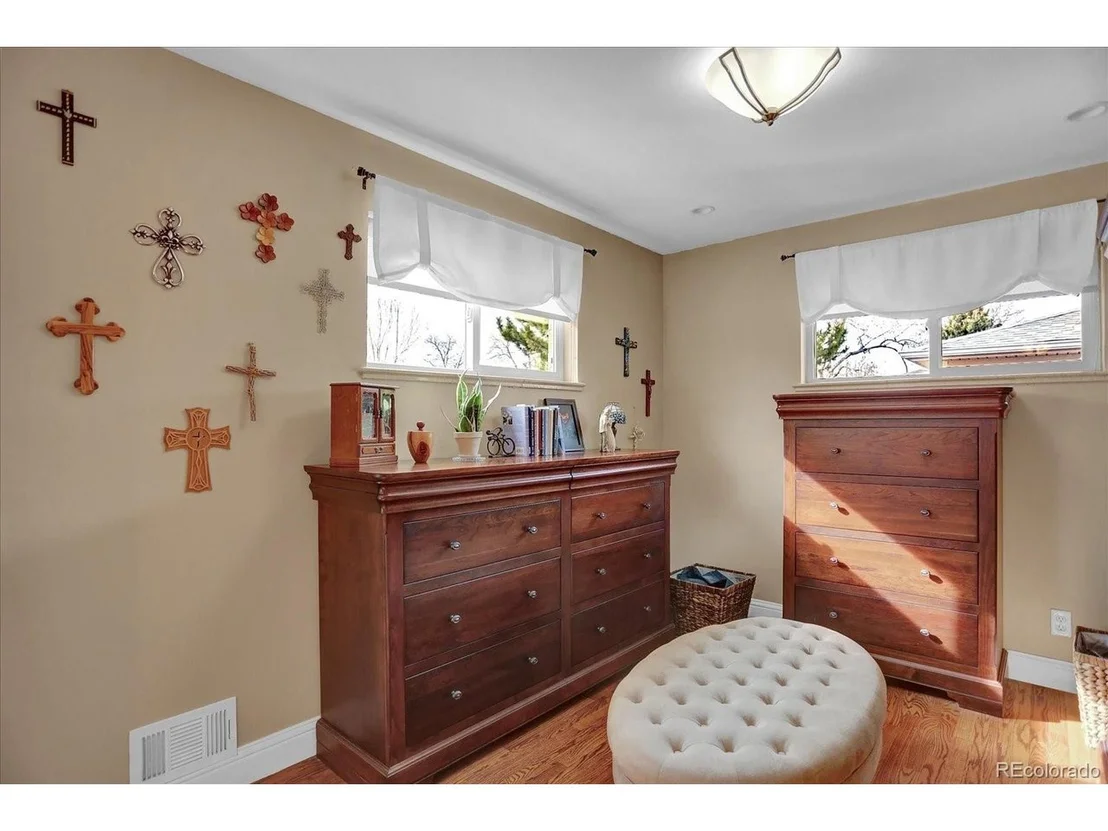 Photo of 200 Flint Way