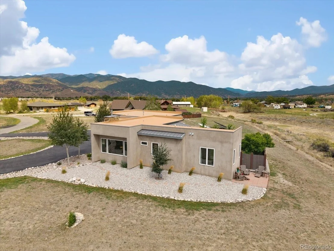 Photo of 7670 Meadowlark Ln