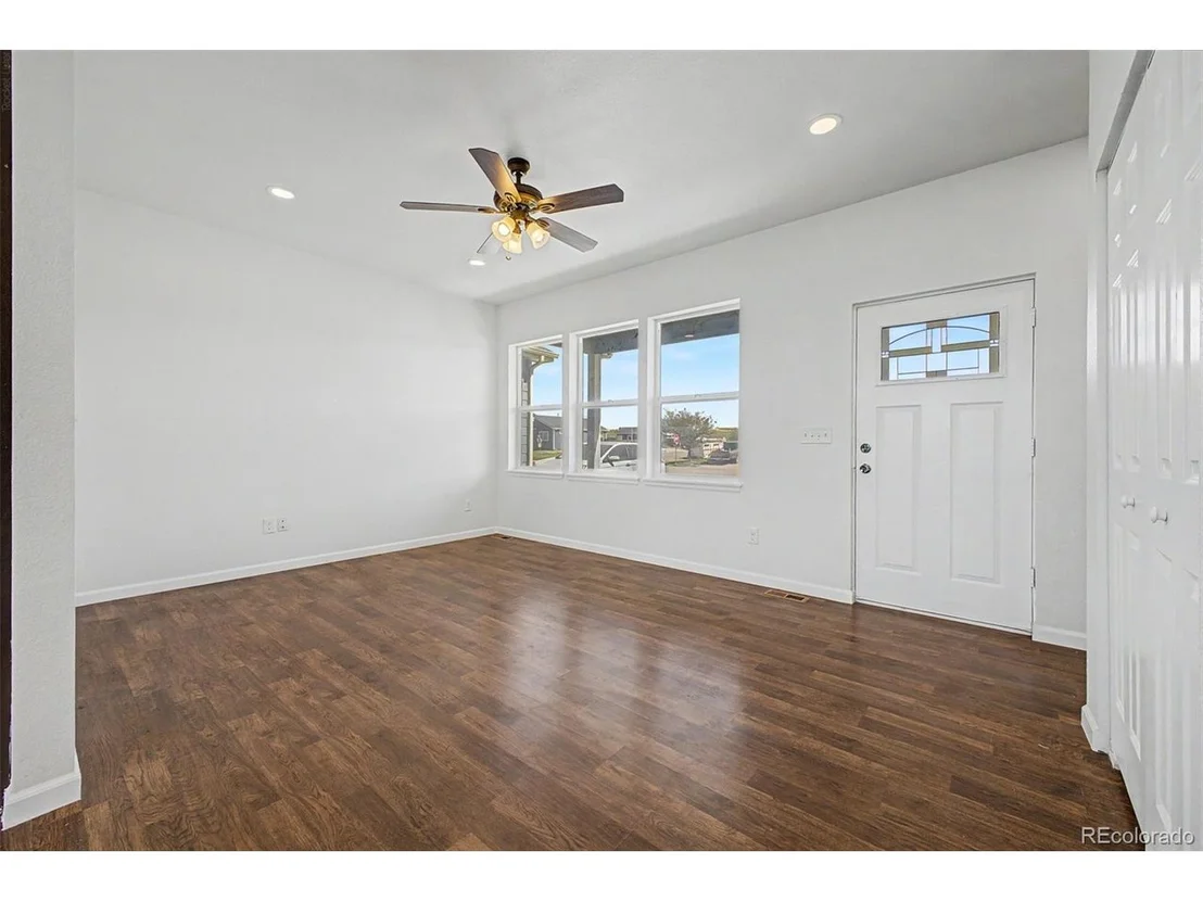 Photo of 1283 4th Ave